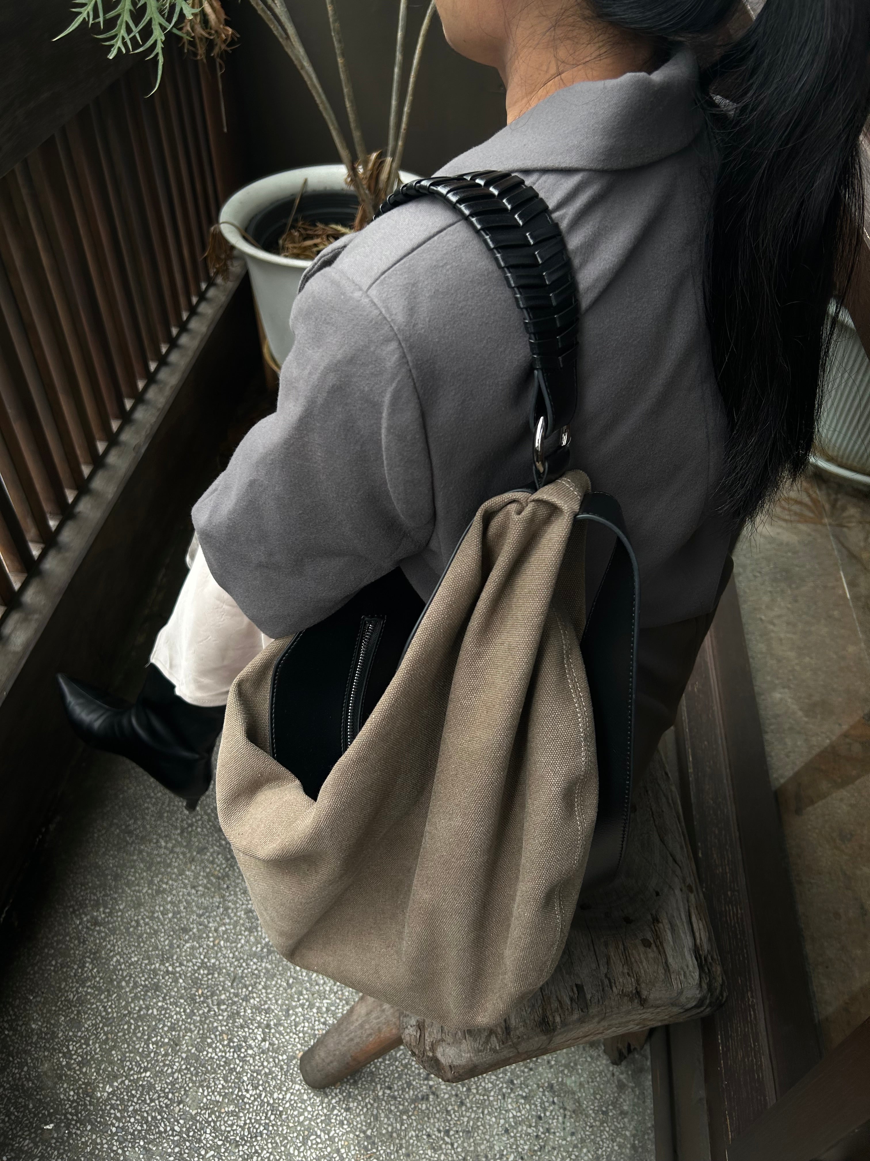 BASŪ バスー